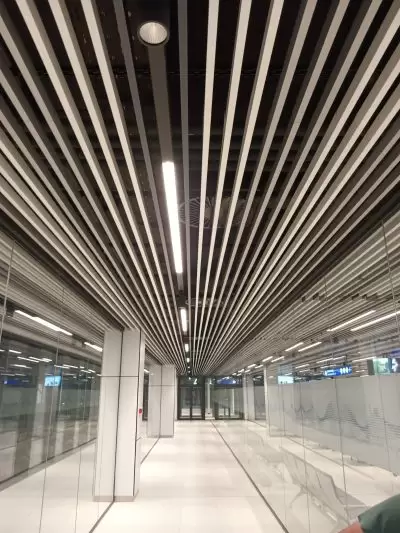 1695633192925